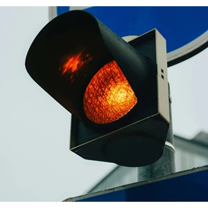 Pengaruh Warning Light Jalan terhadap Pengurangan Kemacetan Lalu Lintas