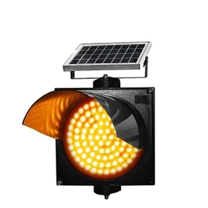 Perbandingan Warning Light Jalan dengan Sistem Peringatan Lainnya
